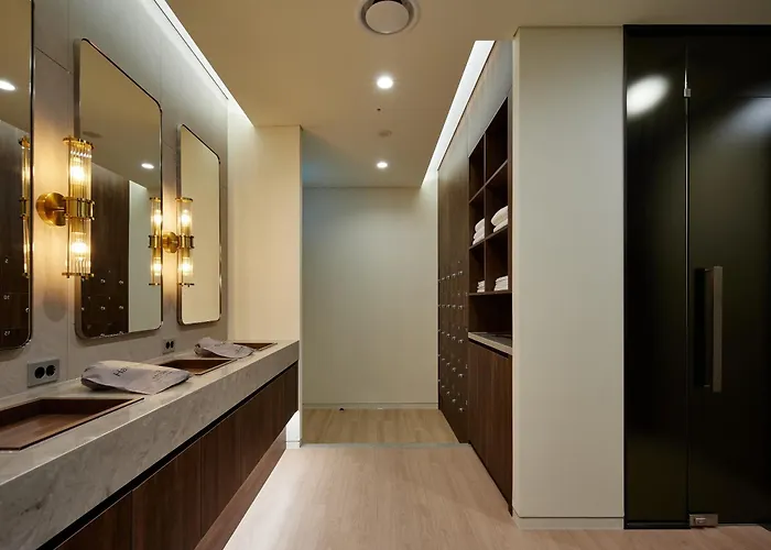 Hotel The Botanik Sewoon Myeongdong