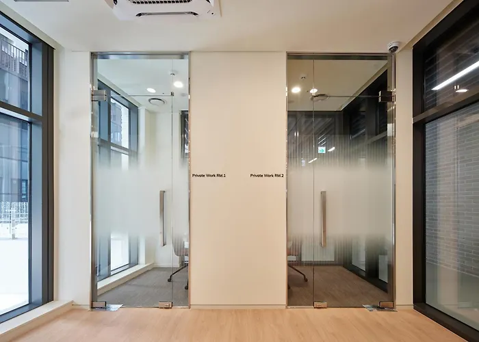 Hotel The Botanik Sewoon Myeongdong 4*
