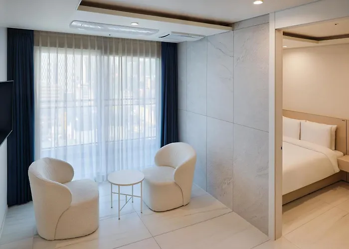 Hotel The Botanik Sewoon Myeongdong Seoul